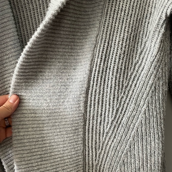 Gray Abercrombie Sweater Cardigan - Picture 4 of 5
